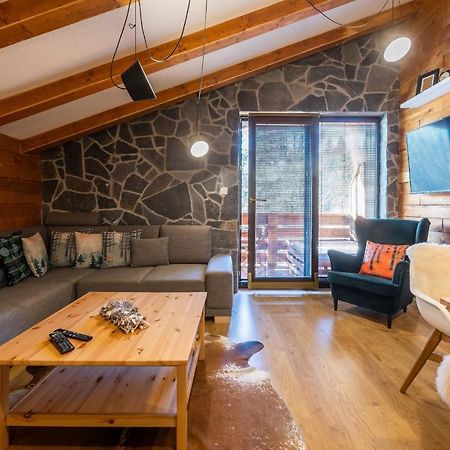 Lucnica Apartments タレ エクステリア 写真