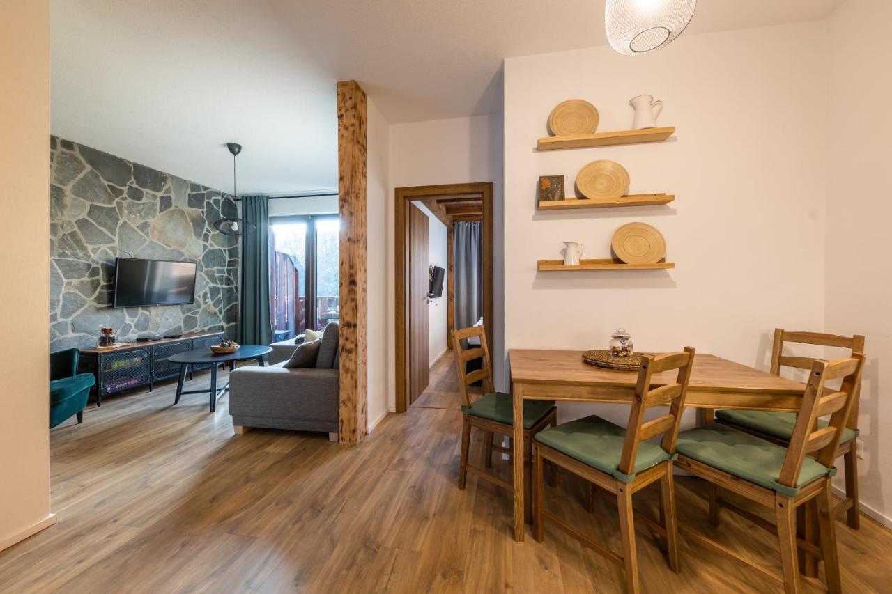 Lucnica Apartments タレ エクステリア 写真