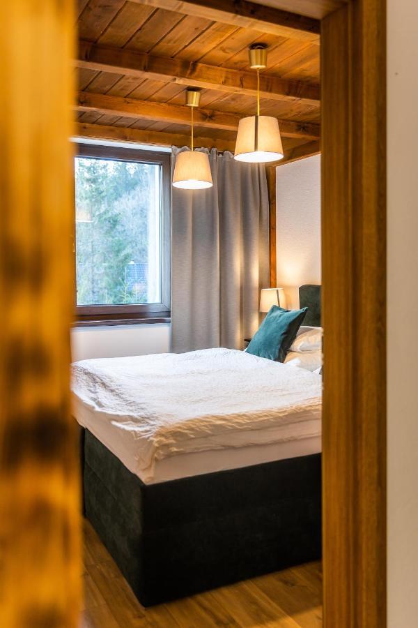 Lucnica Apartments タレ エクステリア 写真